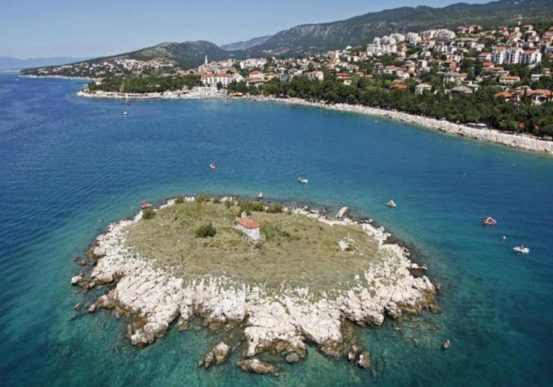 Apartmani Gabrijel Novi Vinodolski Exterior photo