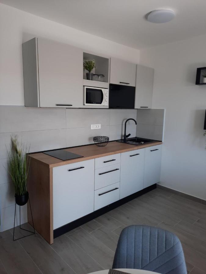 Apartmani Gabrijel Novi Vinodolski Exterior photo