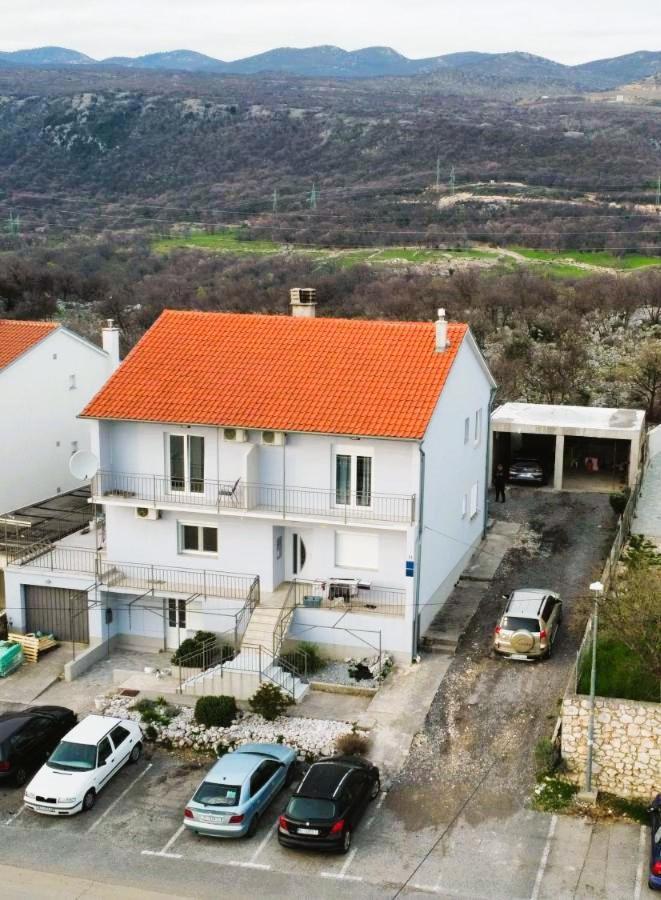 Apartmani Gabrijel Novi Vinodolski Exterior photo